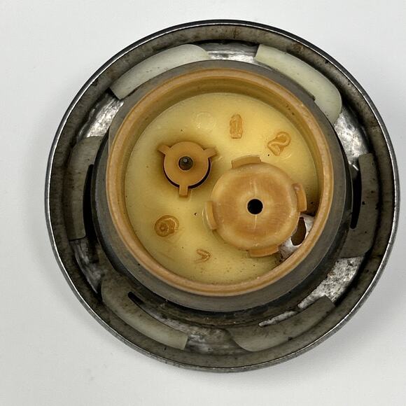 Vintage NDH Gas Cap OEM Fuel Tank Cover Classic Auto Silver - Picture 4 of 10